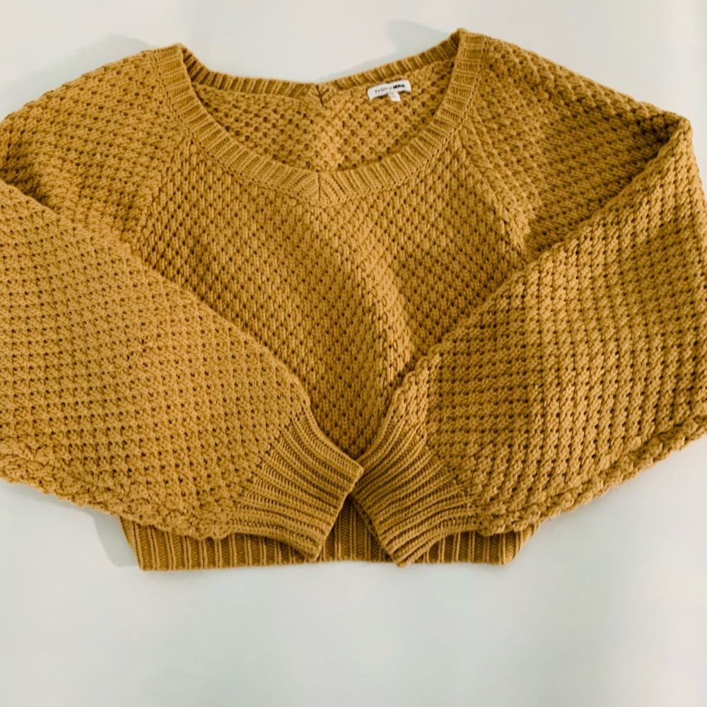 Cropped sweater